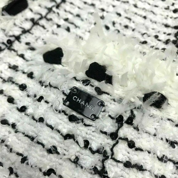 CHANEL Short length sequins 05P Women's jacket White x Black tweed P2541… - Picture 5 of 5